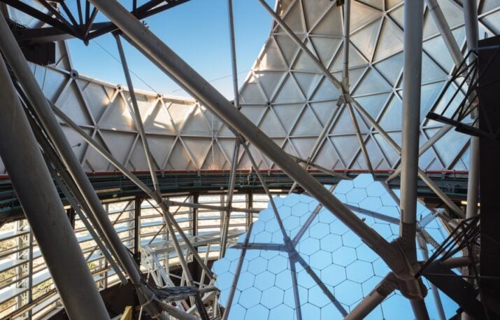 photo of the Hobby-Eberly Telescope